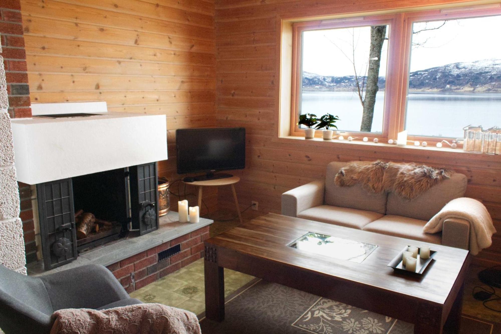 Bed And Breakfast Nordic Horn Brostadbotn Exterior photo